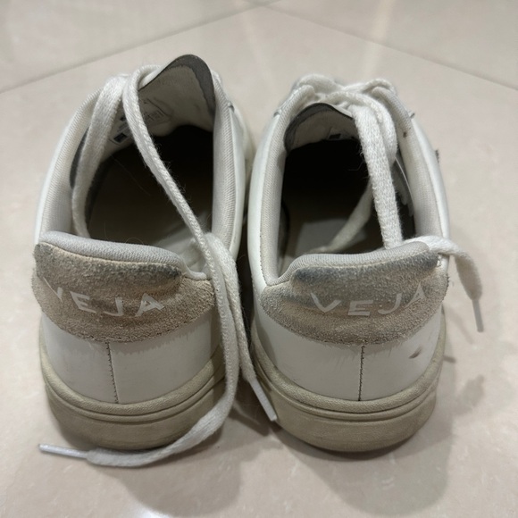 Veja V-12 - Picture 5 of 7